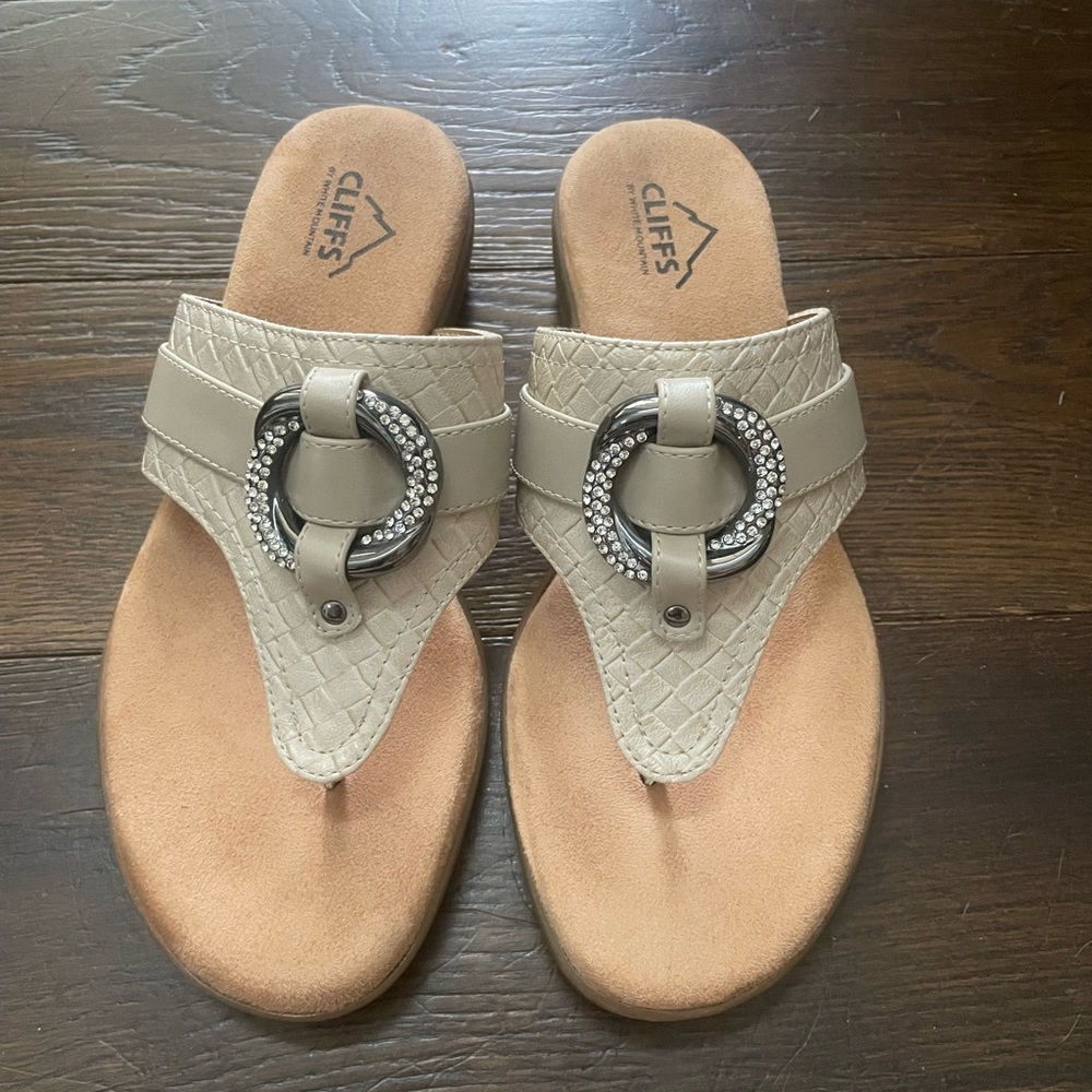 CLIFFS by White Mountain Benedict Mini Wedge Woven Taupe Sandal
